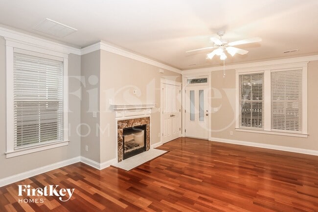 Photo - 128 Kensington St