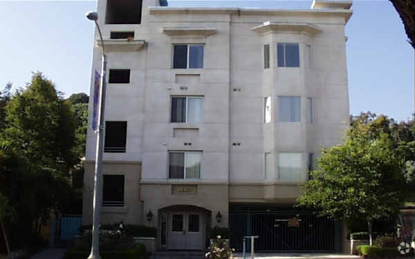 Building Photo - Villa Bella Rental