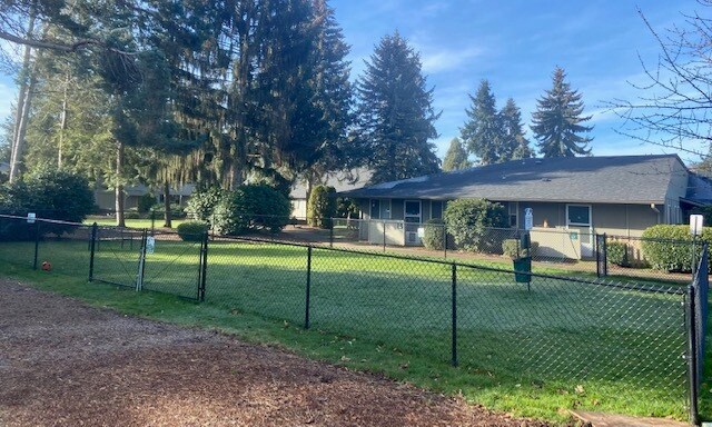 Dog Park - Landsby Place Retirement Community