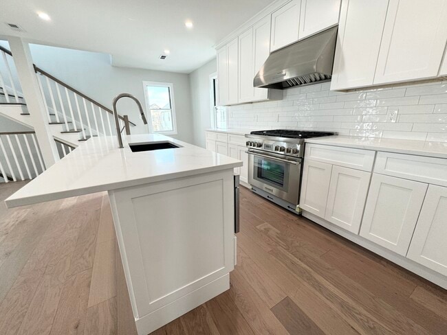 Photo - 39 Bonner Ave