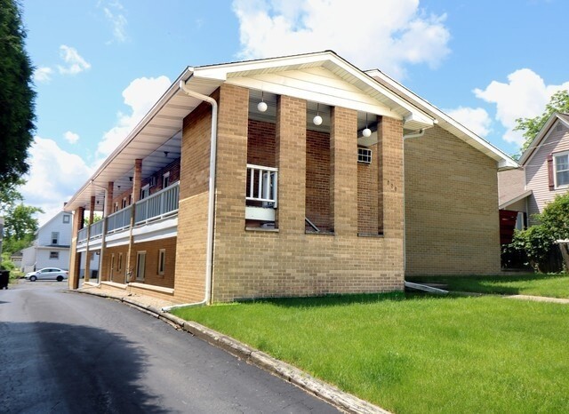 Building Photo - 220 Griffing Ave Unit 1
