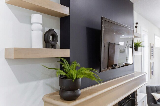 Photo - 9539-9150 150 St NW Unit ID1308619P