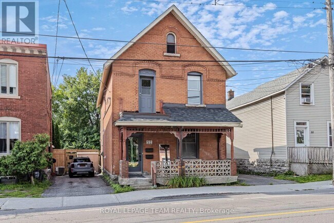 Photo - 52 Lees Ave Unit 2