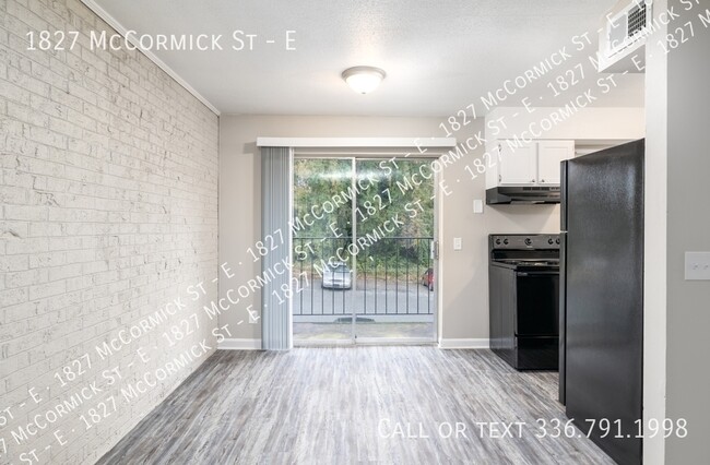 Photo - 1827 McCormick St Apartment Unit E
