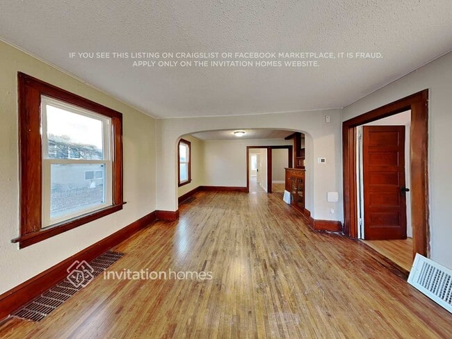 Photo - 2200 Margaret St