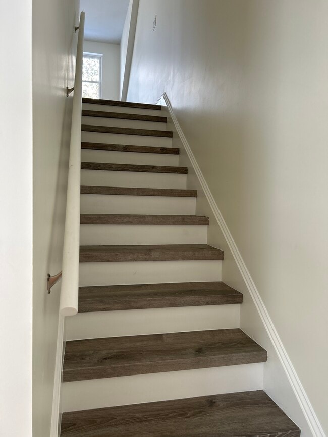 Photo - 32 Revere Ct