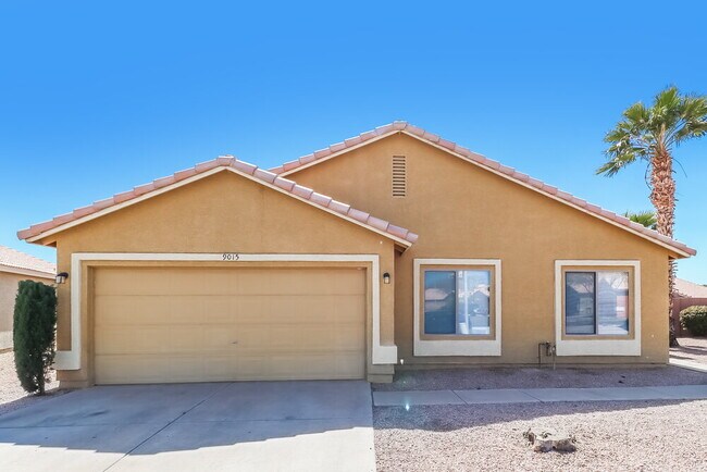 Building Photo - 9015 W Roanoke Ave