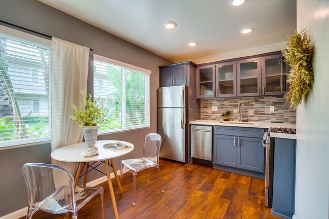 Photo - 3636 W Imperial Hwy Unidad 109