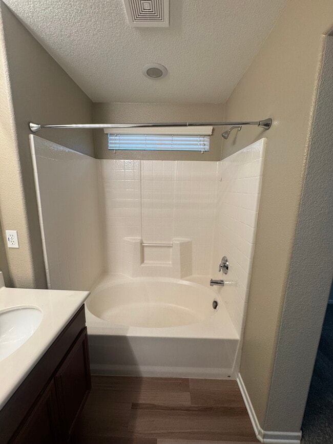 Photo - 642 W Brewer Rd