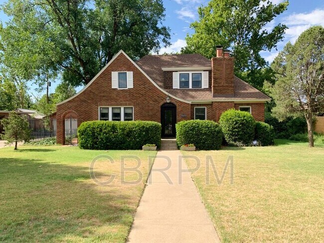 Building Photo - 1919 31st St