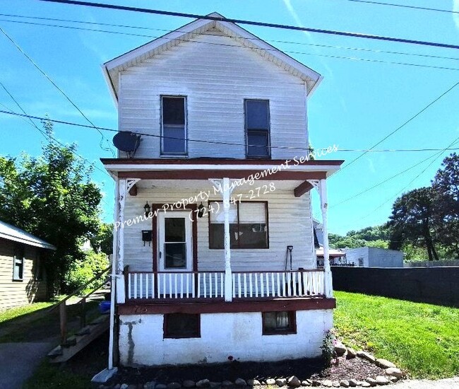 Building Photo - 1613 4th Ave