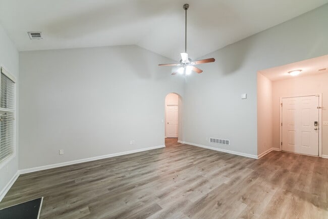 Photo - 2650 Neighborhood Walk