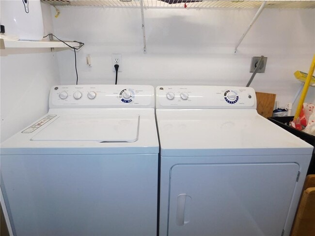 Photo - 207 Woodlake Wynde Condo Unit 207