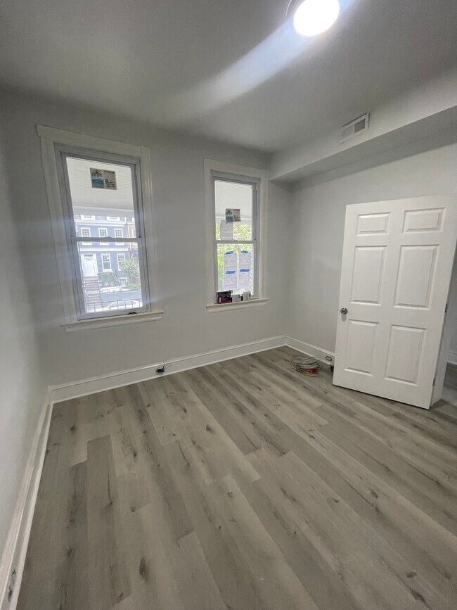 Photo - 529 Irving St NW Unit 1