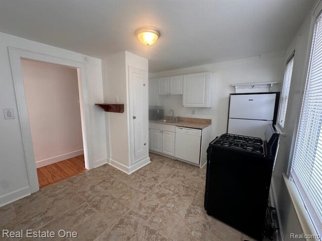 Photo - 122 W Houstonia Ave Casa