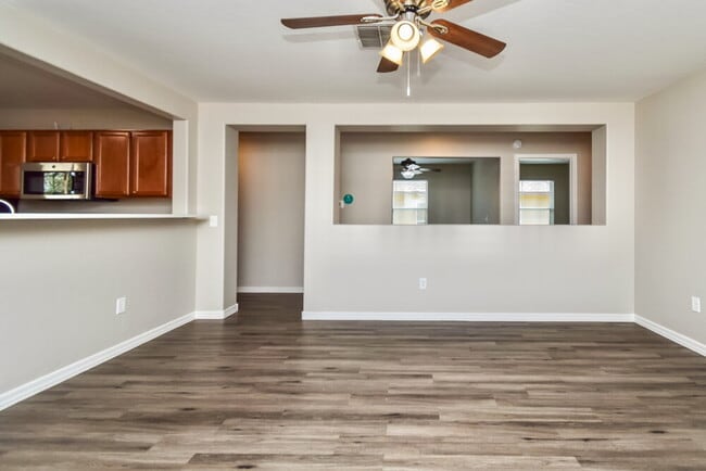 Photo - 1084 W Calle Del Libro Dorado