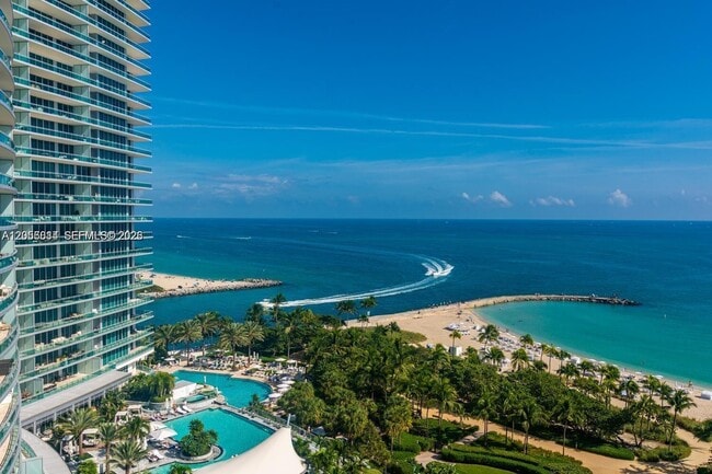 Building Photo - 10275 Collins Ave Unit 614