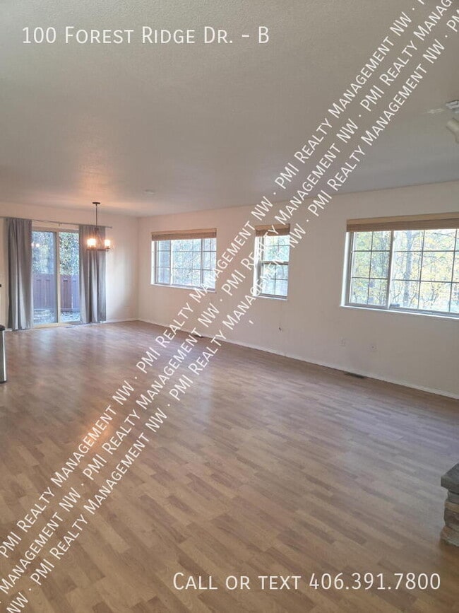 Photo - 100 Forest Ridge Dr