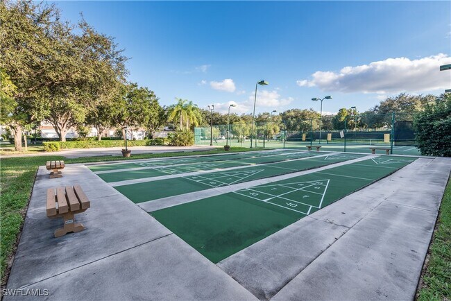 25727 Lake Amelia Way Unidad 105