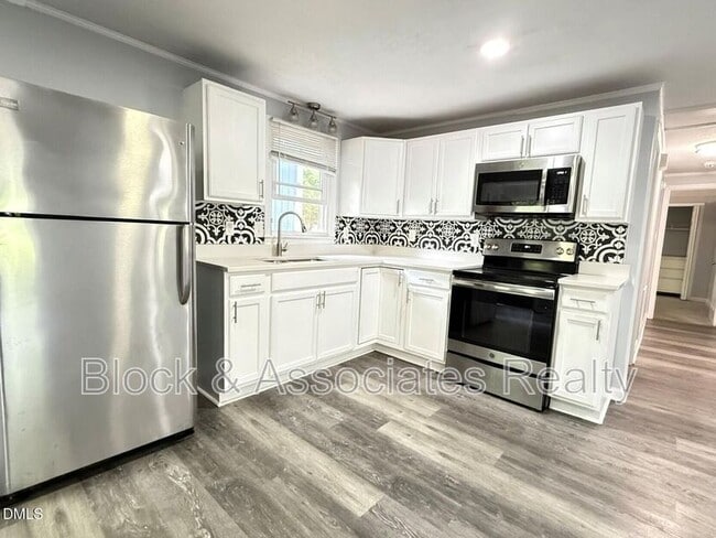801 Carter Ave
