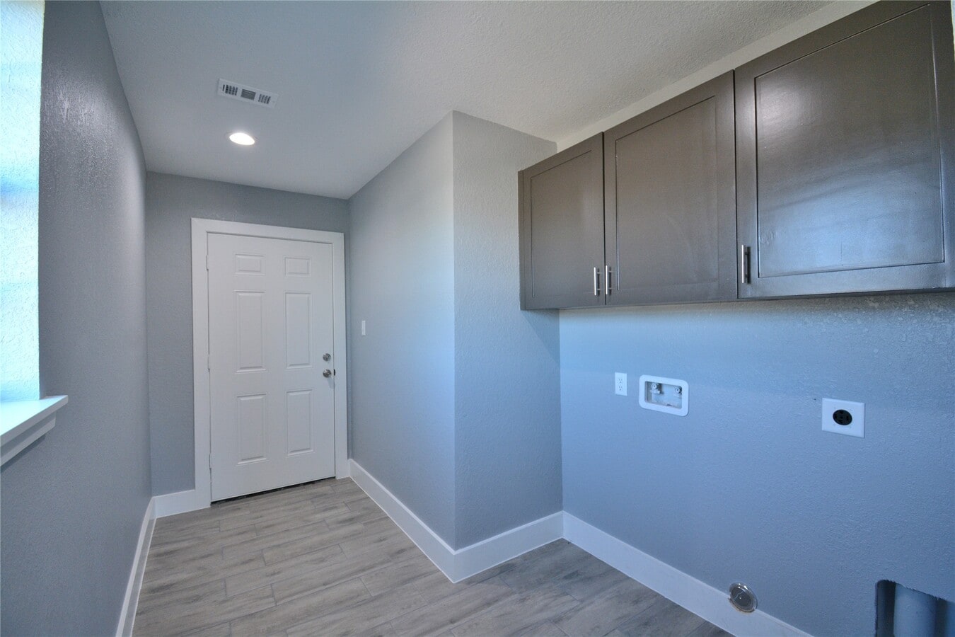 Photo - 3335 Lafferty Rd