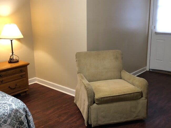 Photo - 616 Garden Road