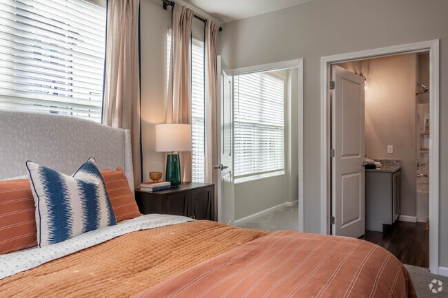 Floor Plan B: 2 Br, 2 Ba - 1,032 SF (Model Apartment)