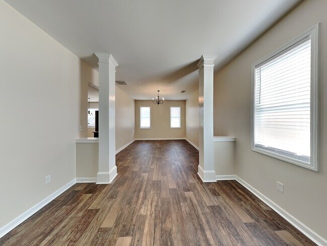 Photo - 2609 Bluestone Dr SW