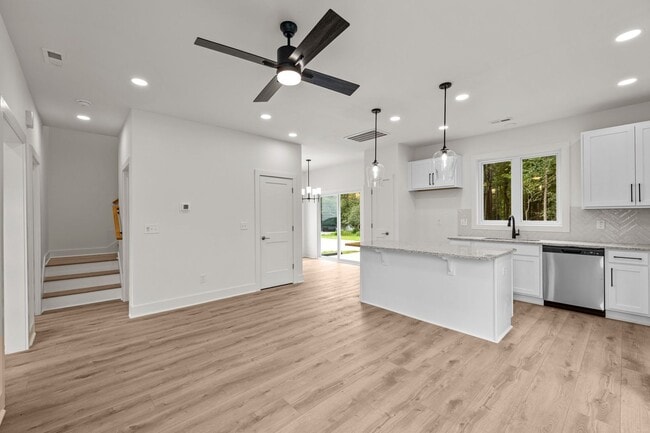 Photo - Gorgeous New Construction near Downtown Durham, Premium Finishes - Pet Friendly!