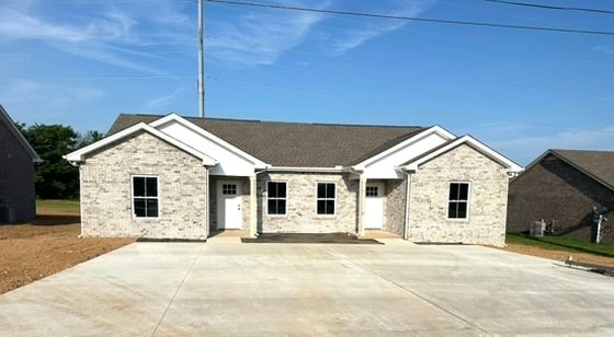 Building Photo - 332 Three Brothers Wy Rental
