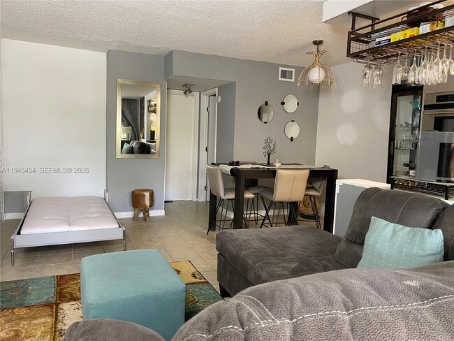 Photo - 1425 Arthur St Unit 115B