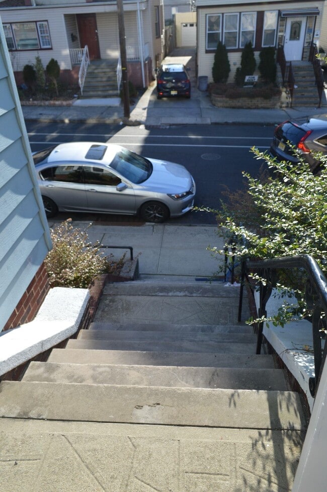 Photo - 286 Fulton Ave