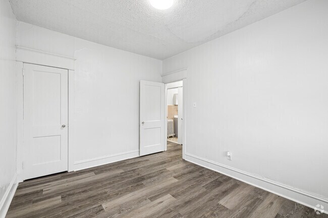 1BR, 1BA - 628SF - Primary Bedroom