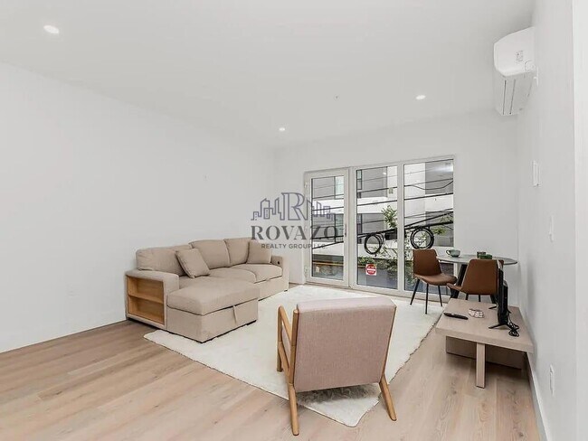 Photo - 19 Livingston St Unit 302