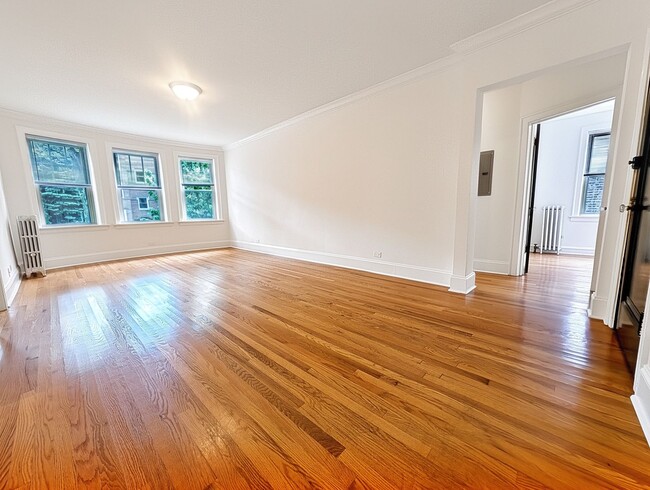 Photo - 6638 N Glenwood Ave Unit 6638-1