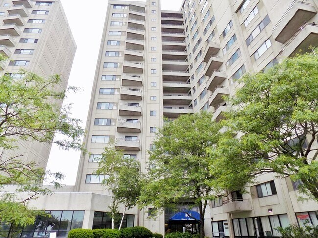 Building Photo - 382 Ocean Ave Unit 606 Rental
