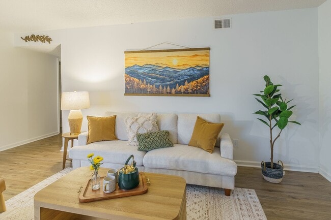 Building Photo - Northwood Apartments Unit 134