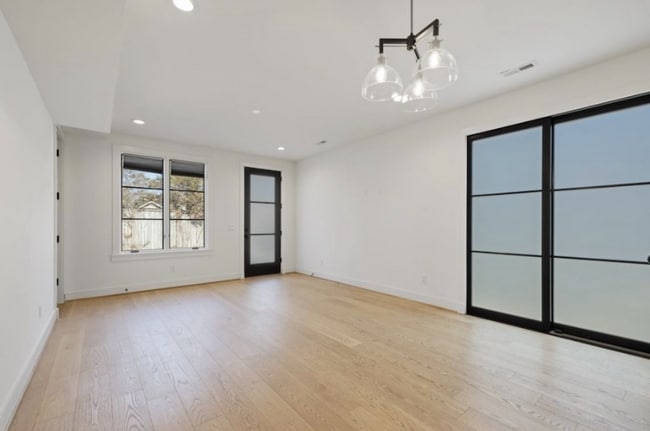 Photo - 1330 Columbia Ave