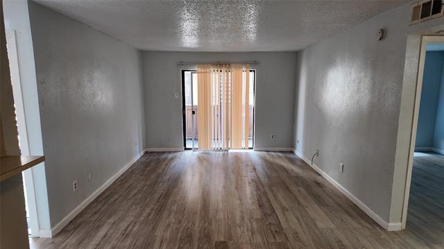 Photo - 8110 Skillman St