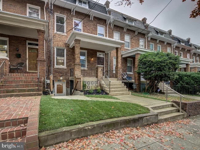 Photo - 4316 4th St NW