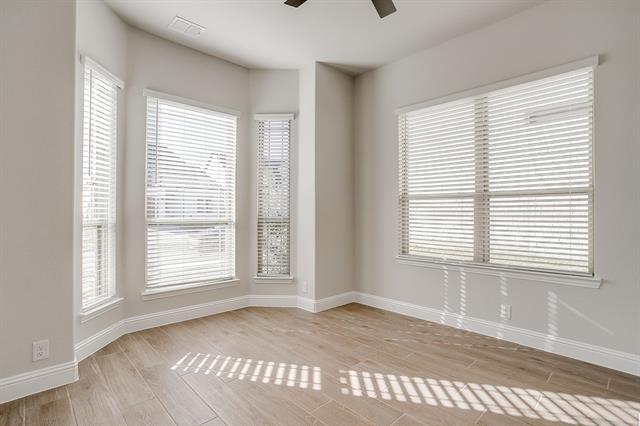 Photo - 144 Kingfisher Ln