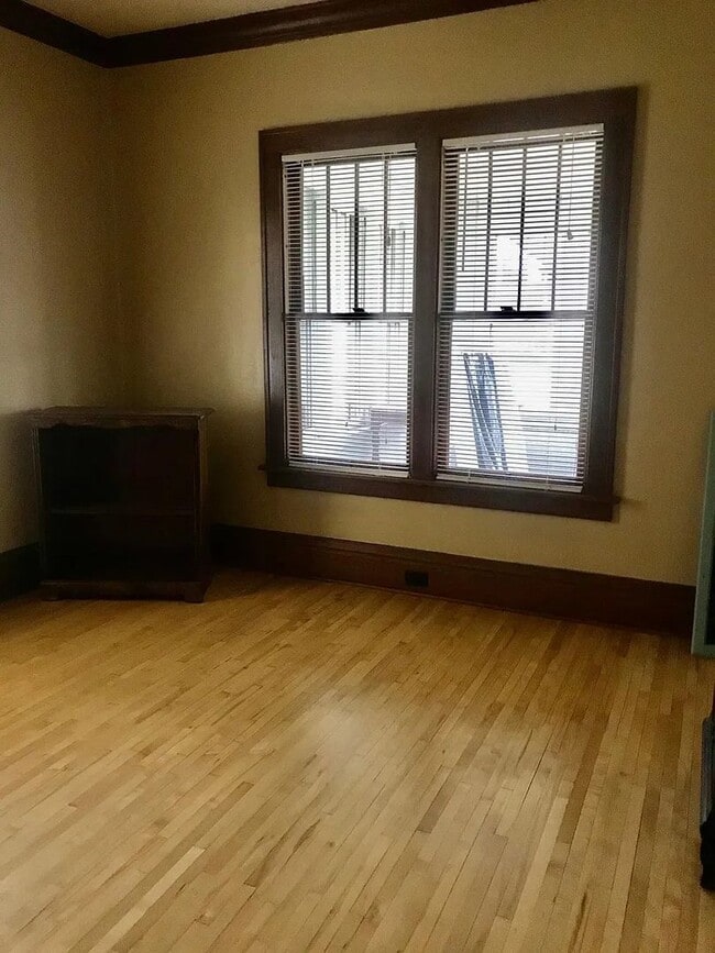 Photo - 1802-1806 Superior Ave - Duplex Unit 1802