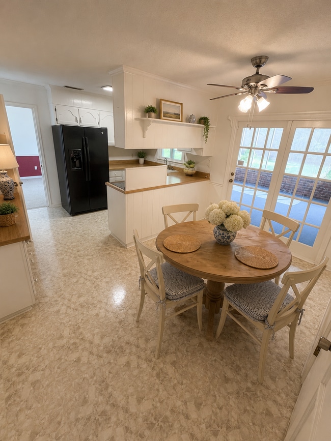 Photo - 733 Hillwood Dr