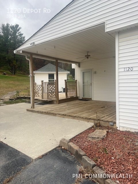 Photo - 1120 Depot Rd