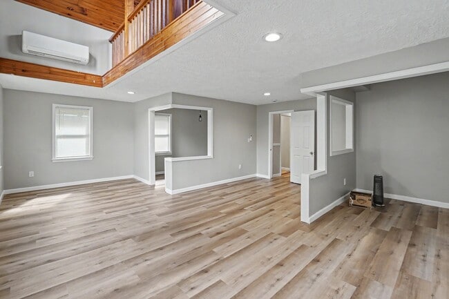 Building Photo - 3 McGill St Unit 1