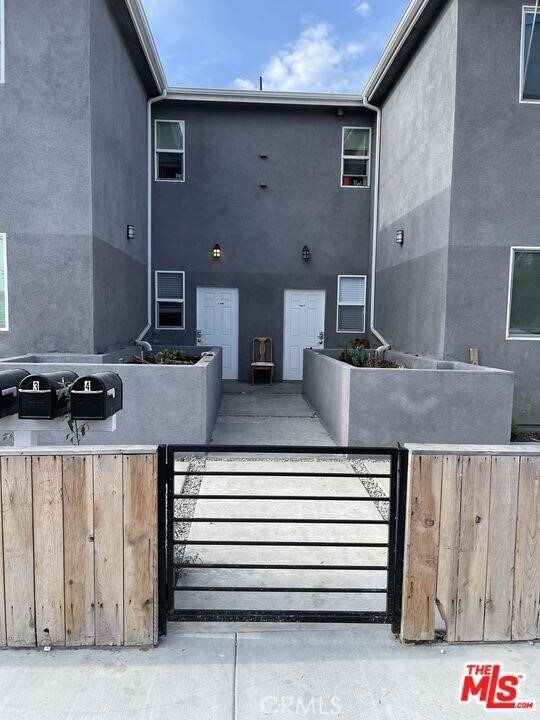 Photo - 437 N Fries Ave Townhome