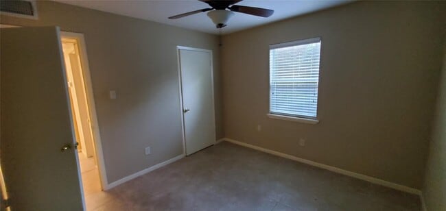 Building Photo - 3202 Yale St Unit 6