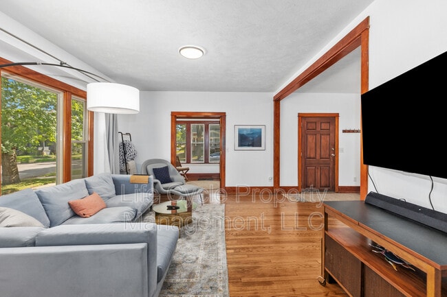 Photo - 1355 Bemis St SE