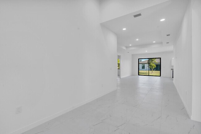 Photo - 3101 NW 42nd Pl