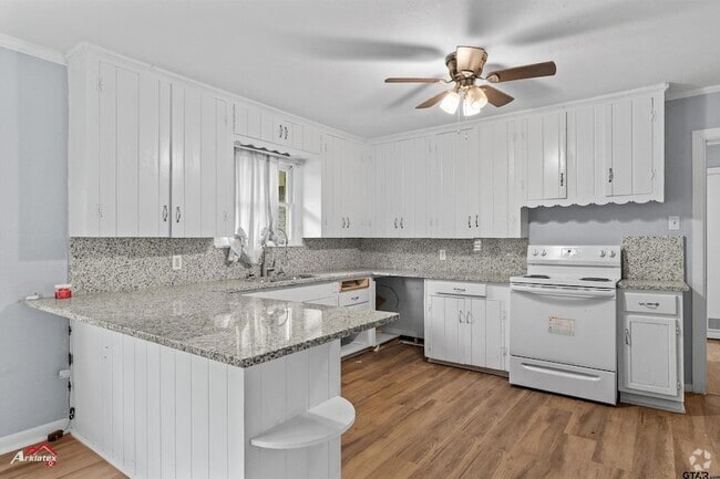 Building Photo - 1307 Ash Ln Rental